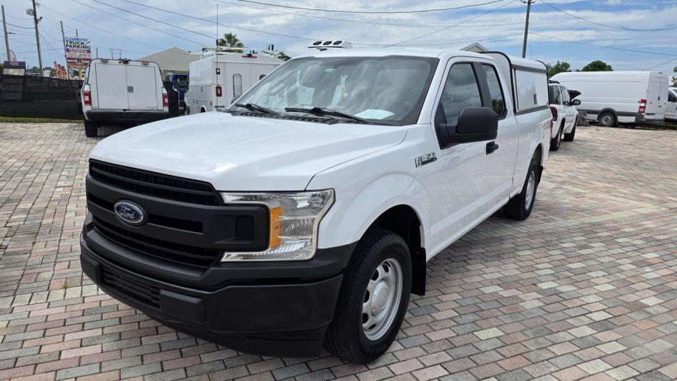 2018 FORD F150 XL, SUPER CAB WITH TOPPER, 3.3 6 CYLINDERS