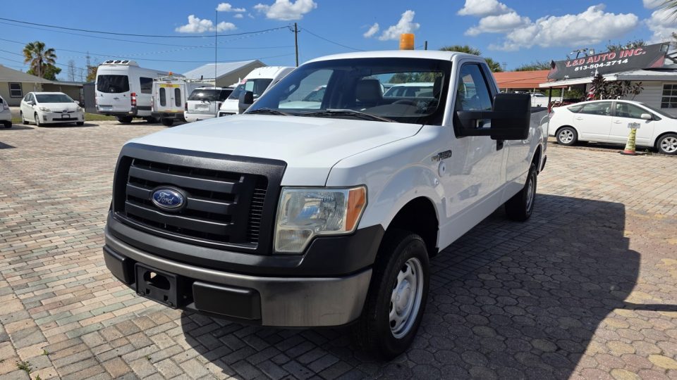 2010 FORD F150 XL, 8 FT BED, 4.6 V8